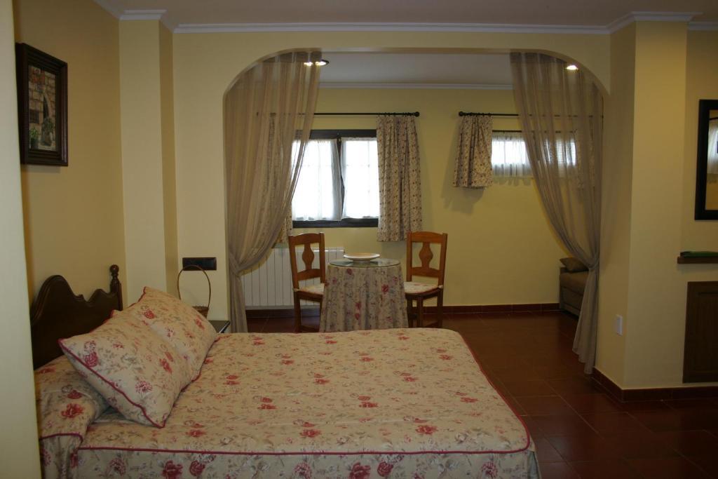 Hotel Somonte Quintes Exterior foto